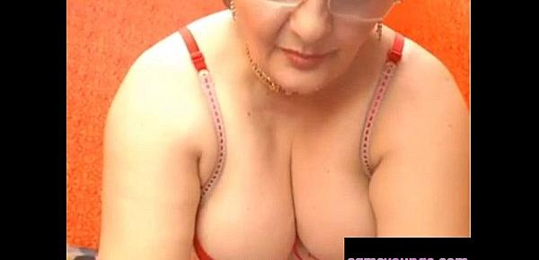  Mature Granny Masturbates Private Webcam Session